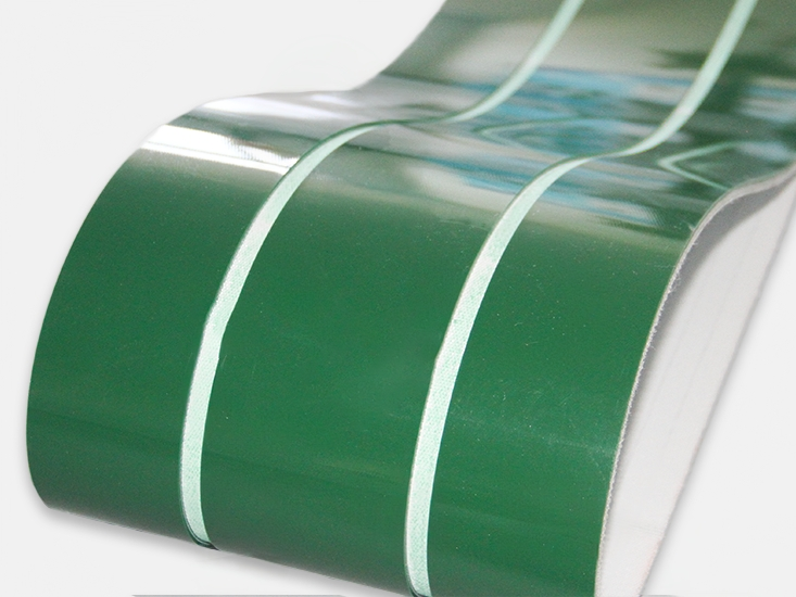 Conveyor belt grooving